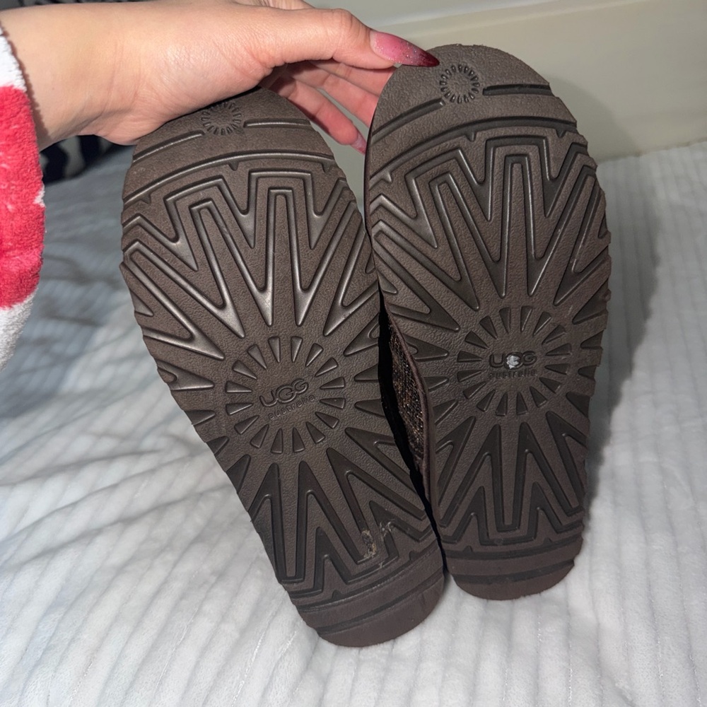 UGG Bailey Bow Glitter Winter Boots - Picture 7 of 7